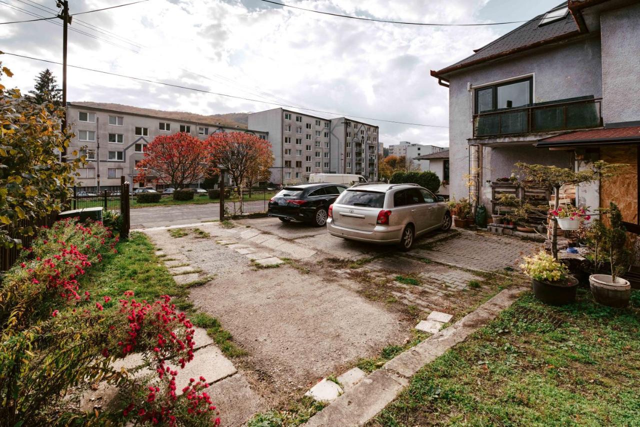 Apartman Florian トレンチアンスケ・テプリツェ エクステリア 写真